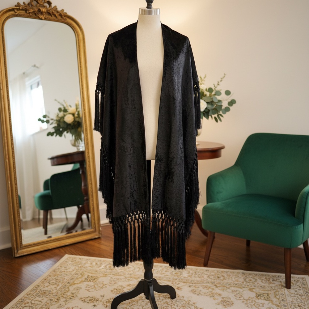 Fendi soft Black lamb skin and long Fringes Women's Cape